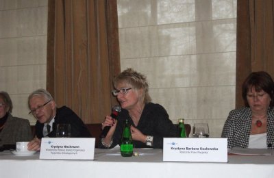 Dyskusja o edukacji pacjentów starszych w ramach kampanii "Rozmowy o czasie"